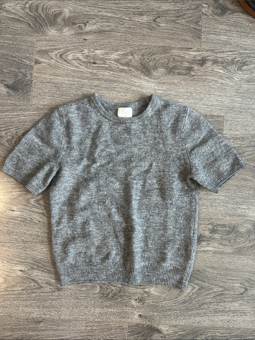 H&M Heather Gray Short Sleeve Knit Top